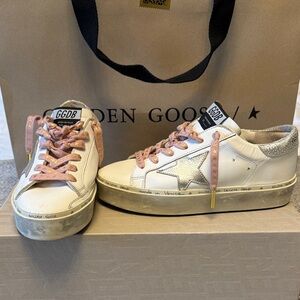 Golden Goose White Sneakers with Pink Laces and Silver Star-Hi Star